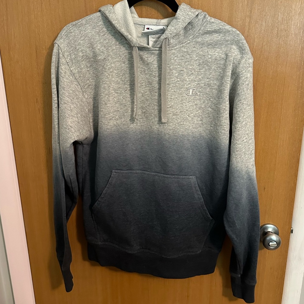 Host pick! 🎉Champion Dip Dye Grey Hoodie Small